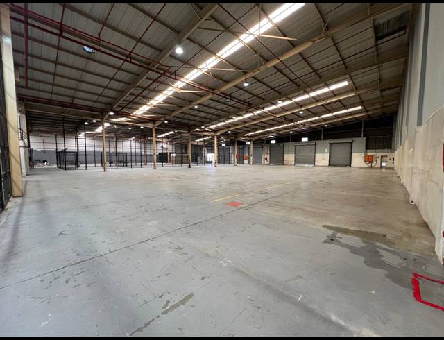 6,242M² WAREHOUSE TO LET IN RANDJESPARK